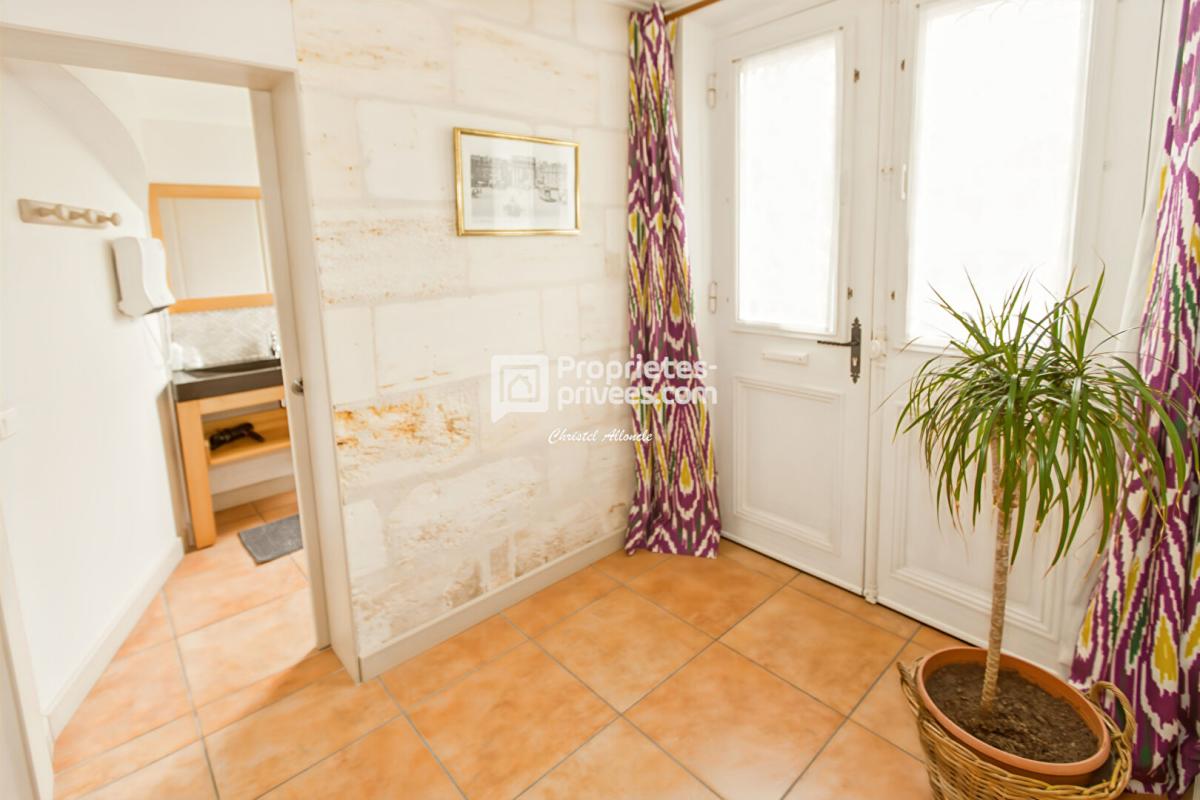 BORDEAUX BORDEAUX PELLEGRIN Chartreuse en pierre indépendante Jardin, piscine et dépendance 13