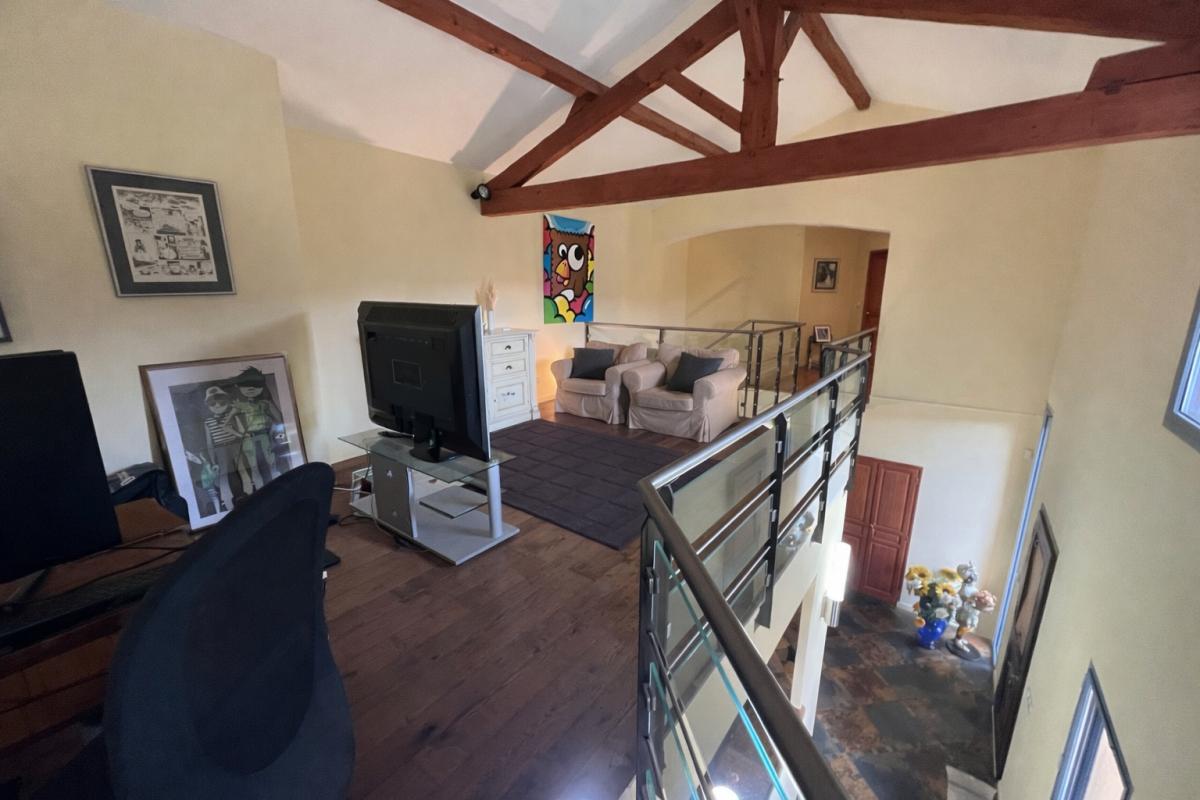 LE BOIS-D'OINGT Villa d'architecte 6 pièces 175 m2  sur terrain de 1214m2 7