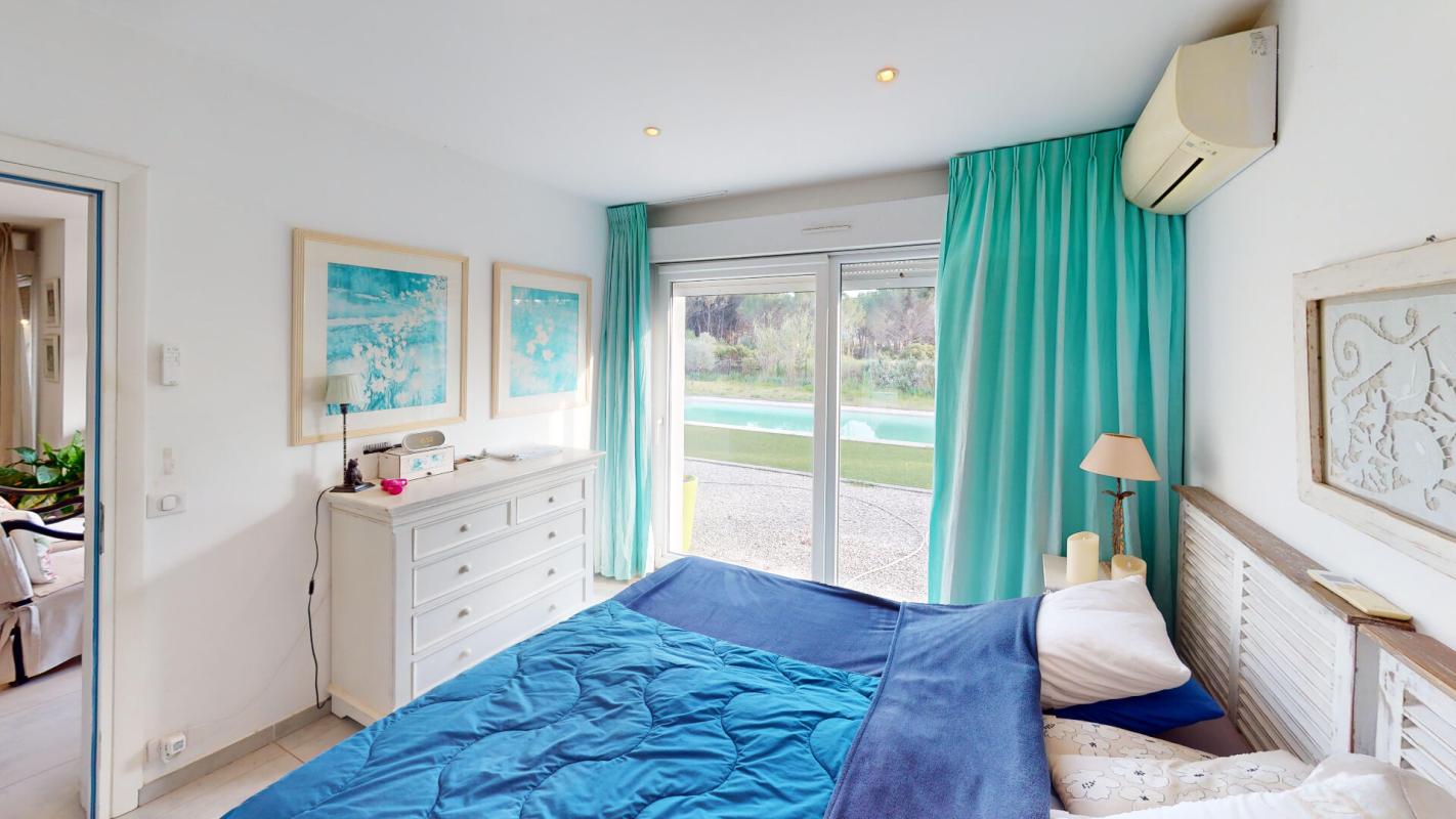 LA MOTTE Villa contemporaine 150m² , piscine - Cadre d'exception à La Motte (83920) 6