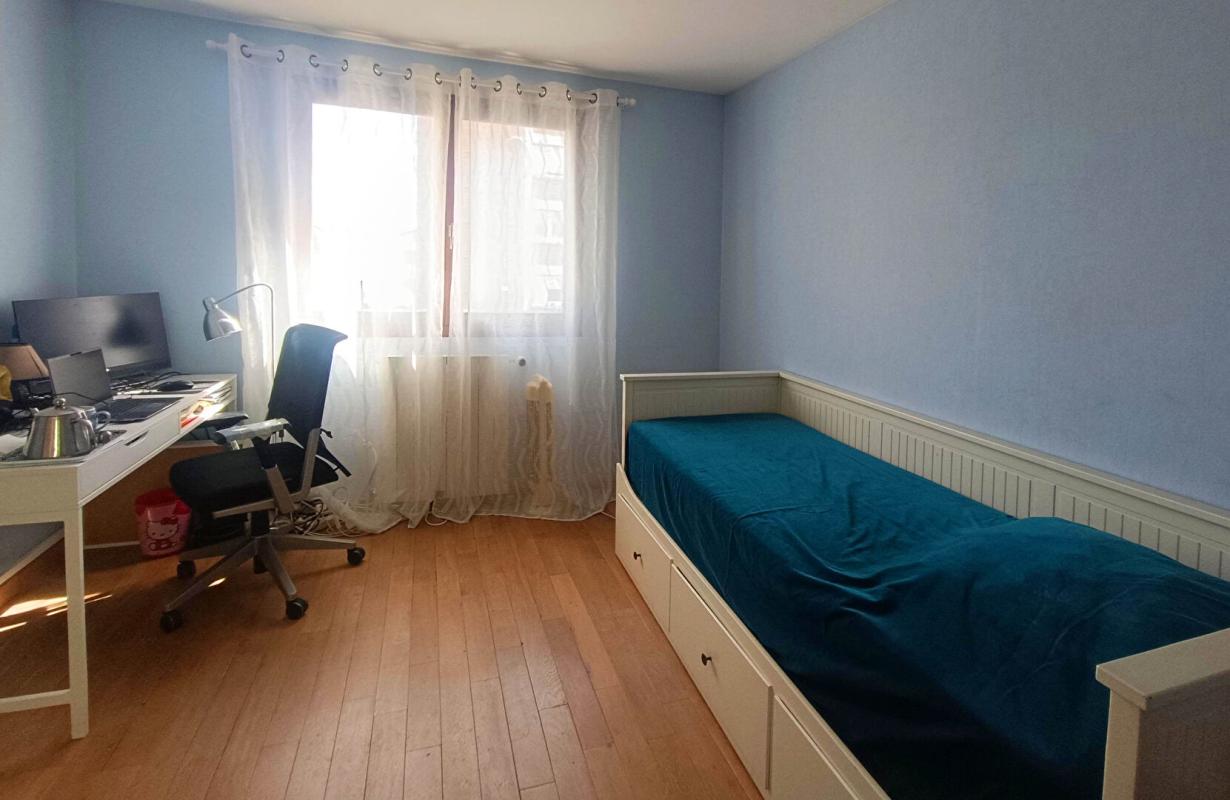 LE PERREUX-SUR-MARNE Maison Familiale 6 pièces 118m² LE PERREUX SUR MARNE (94170) 11