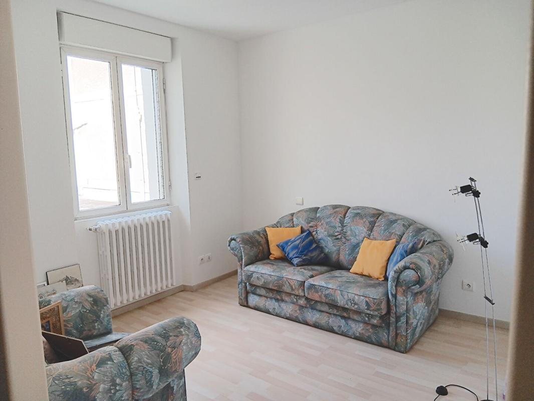 CAHORS Maison Cahors 46000 hyper centre, 3 chambres, grand garage 4