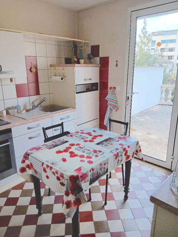 CAHORS Maison Cahors 46000 hyper centre, 3 chambres, grand garage 8