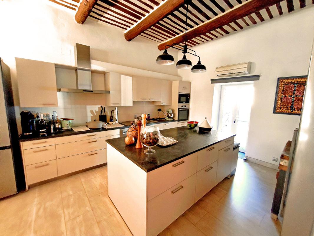 CARPENTRAS MAISON DE FAMILLE ET MAS AUTHENTIQUE 8