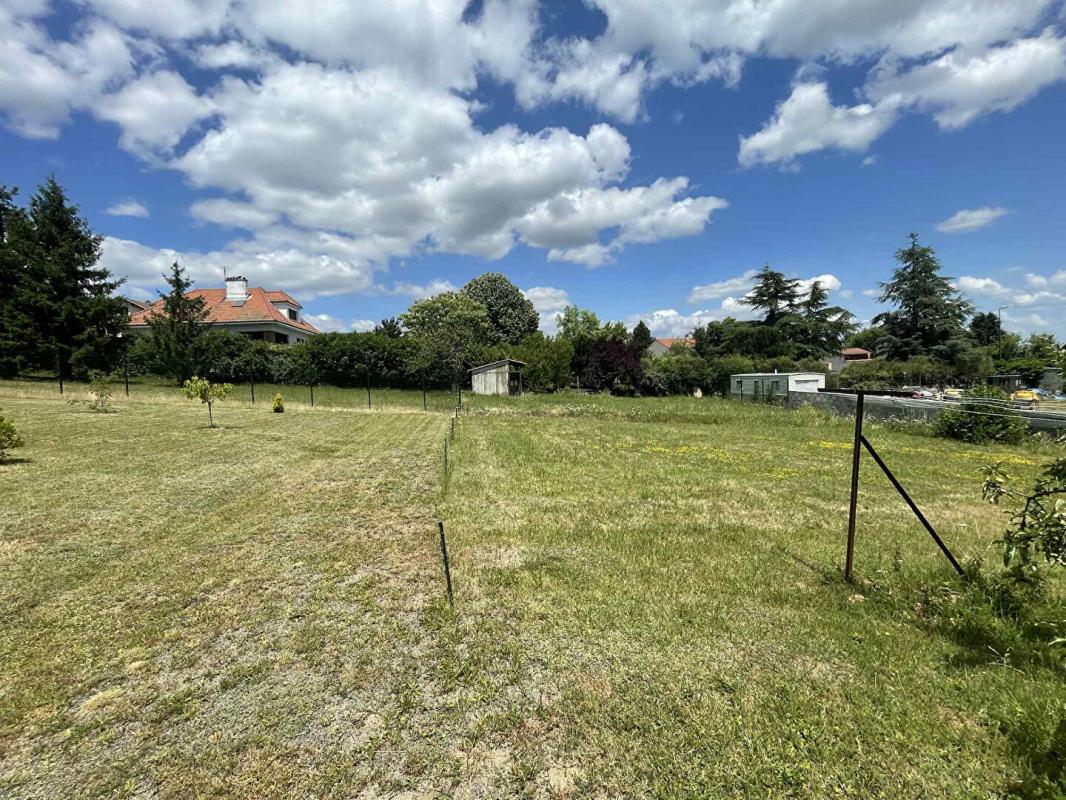 BOEN-SUR-LIGNON Terrain Boen 1162 m2 2