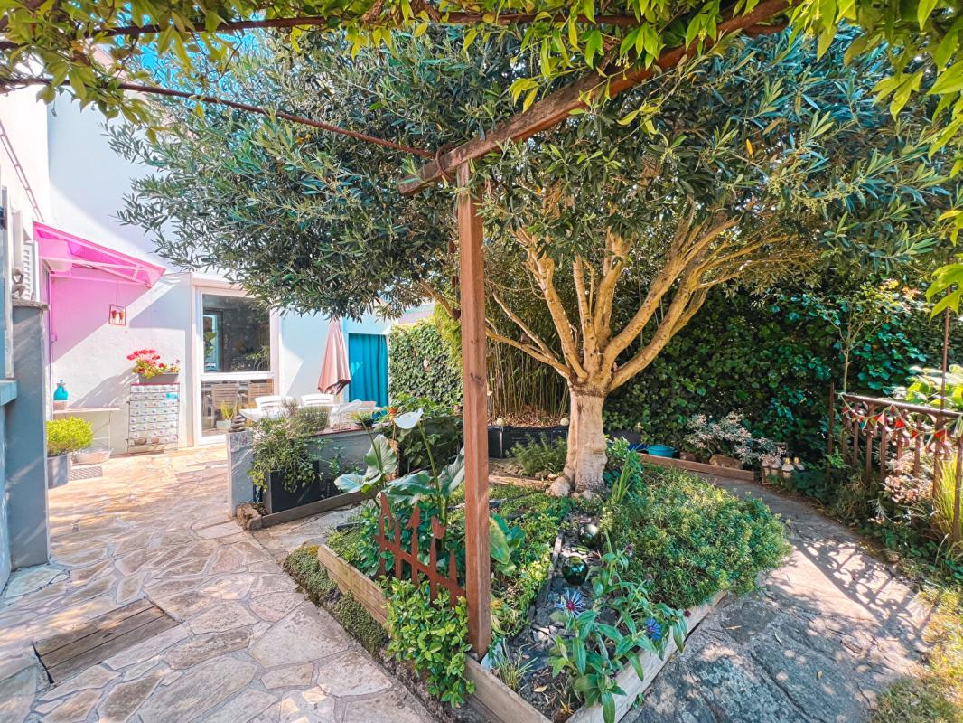 NANTES Maison Nantes 5 pièces avec joli jardin arboré - Nantes 11