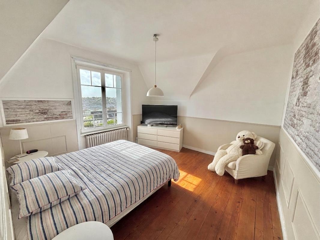 PLOUHINEC Plouhinec - 29780 -maison 4 chambres sur sous-sol total et garage, avec jardin 12