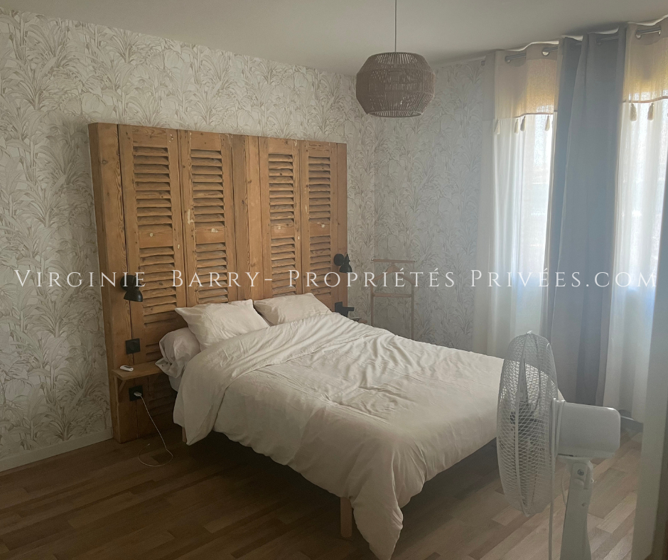 BORDS BELLE MAISON DE PLAIN PIED DE 150 M² NON MITOYENNE 17