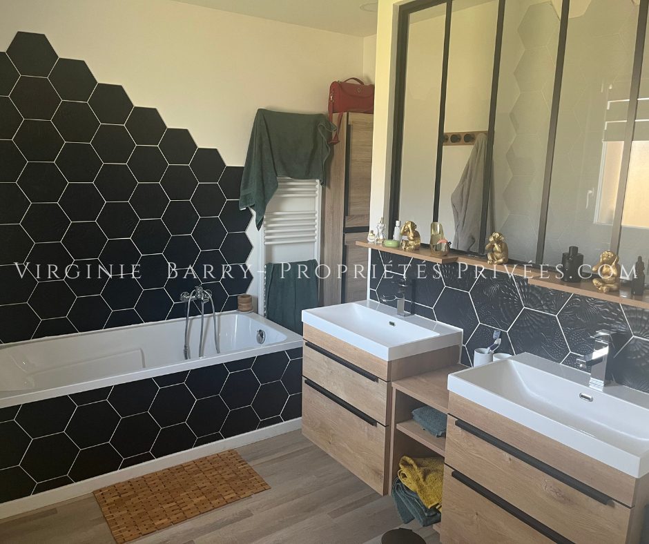 BORDS BELLE MAISON DE PLAIN PIED DE 150 M² NON MITOYENNE 6