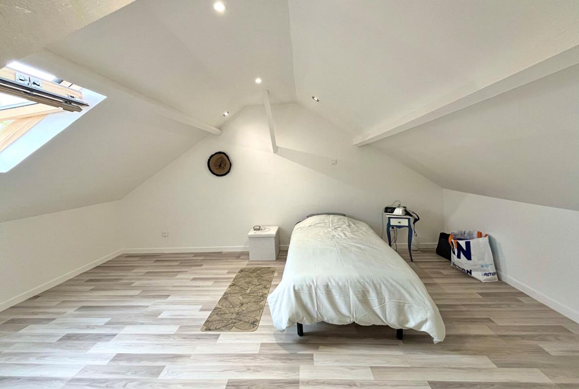 HAM Maison Ham 5 pièce(s) 108 m2 - 4 Chambres + Terrain 8