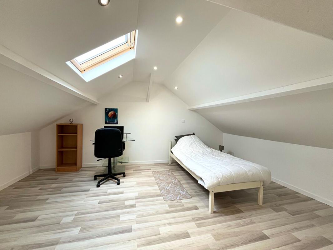 HAM Maison Ham 5 pièce(s) 108 m2 - 4 Chambres + Terrain 9