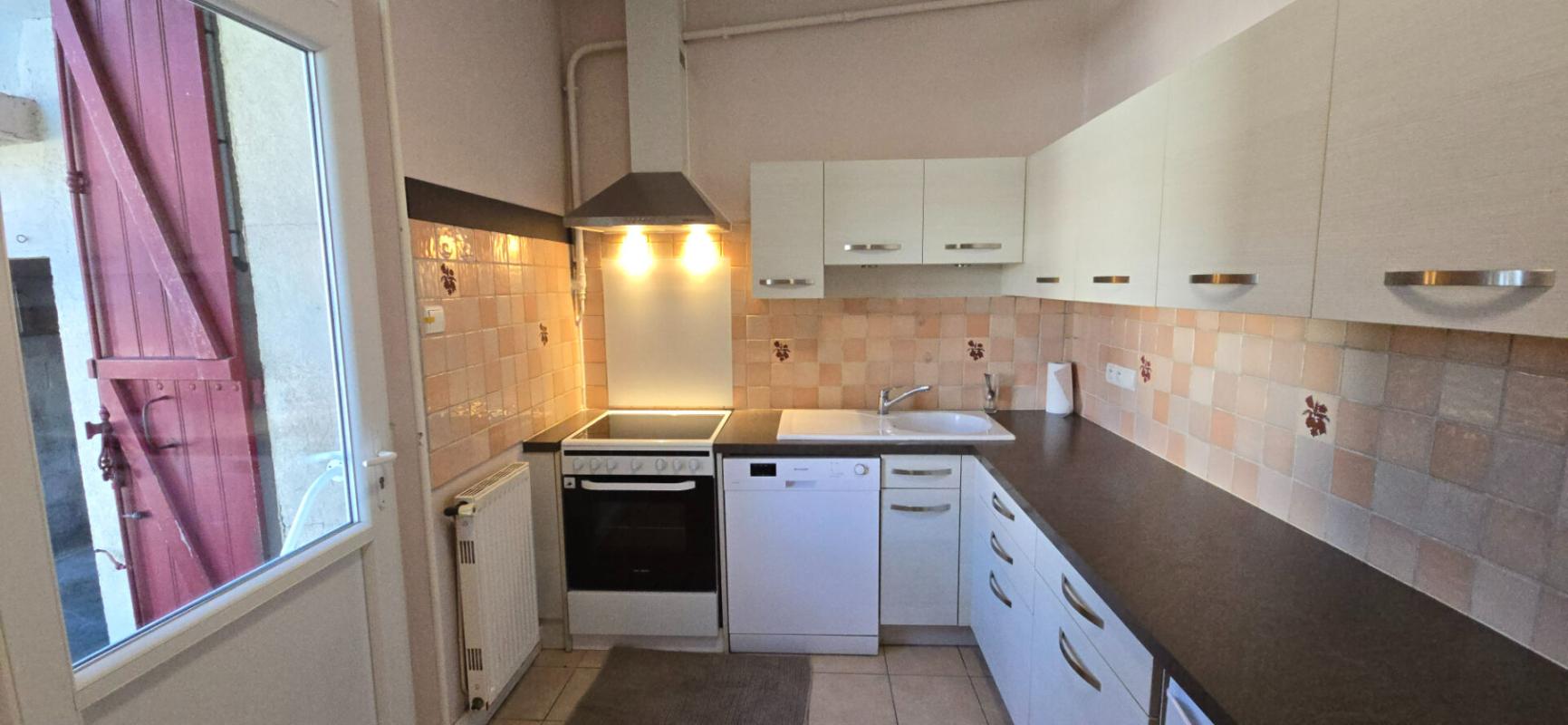 RIBERAC Maison individuelle rénovée, avec jardin et deux garages, au coeur de Ribérac 7