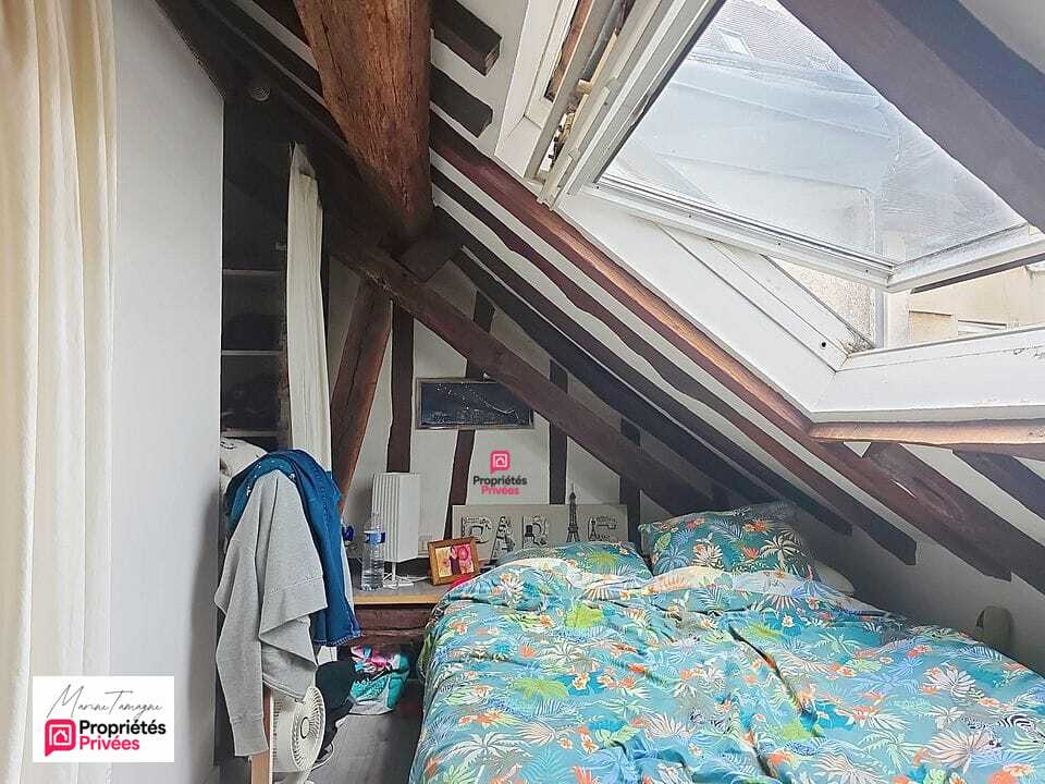 COMPIEGNE Studio en duplex avec chambre en mezzanine, rue piétonne Compiègne 10