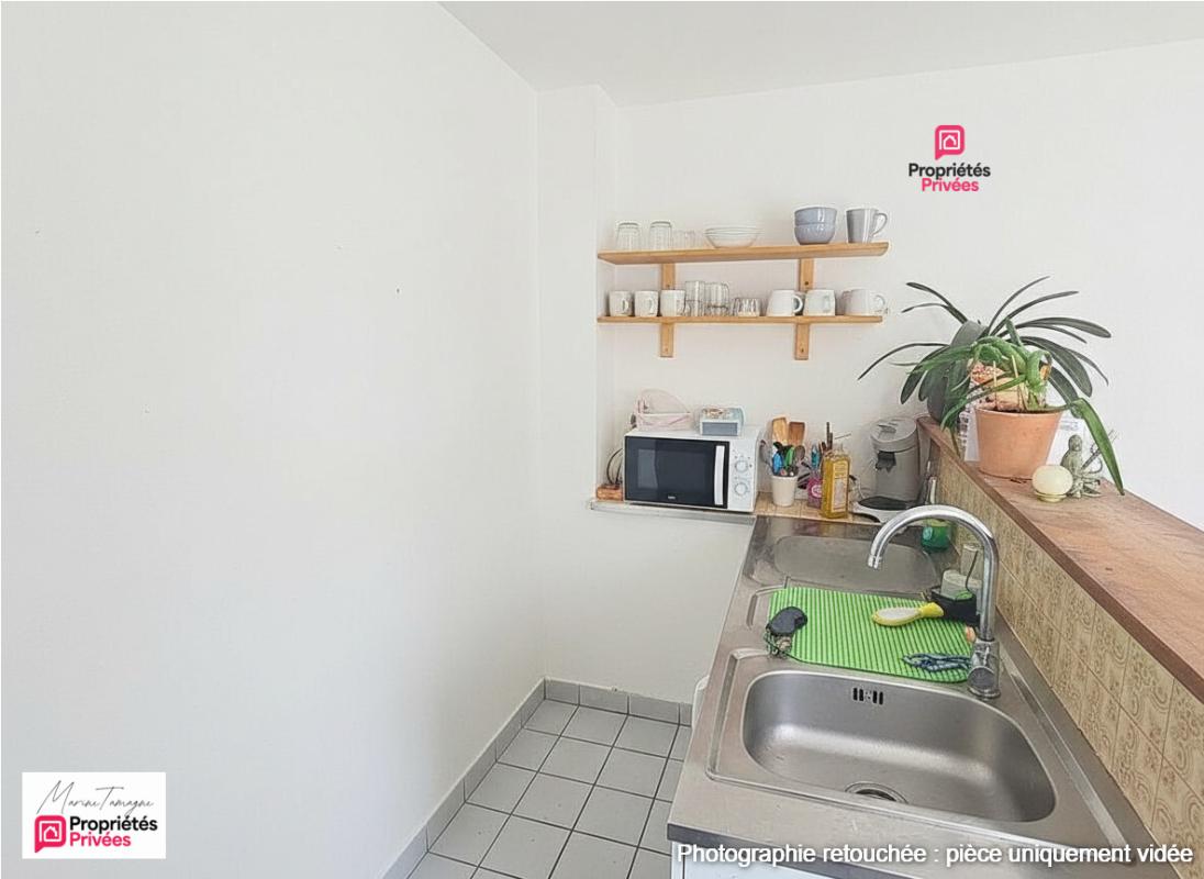 COMPIEGNE Studio en duplex avec chambre en mezzanine, rue piétonne Compiègne 11