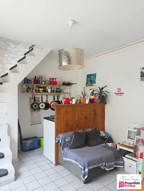 COMPIEGNE Studio en duplex avec chambre en mezzanine, rue piétonne Compiègne 13