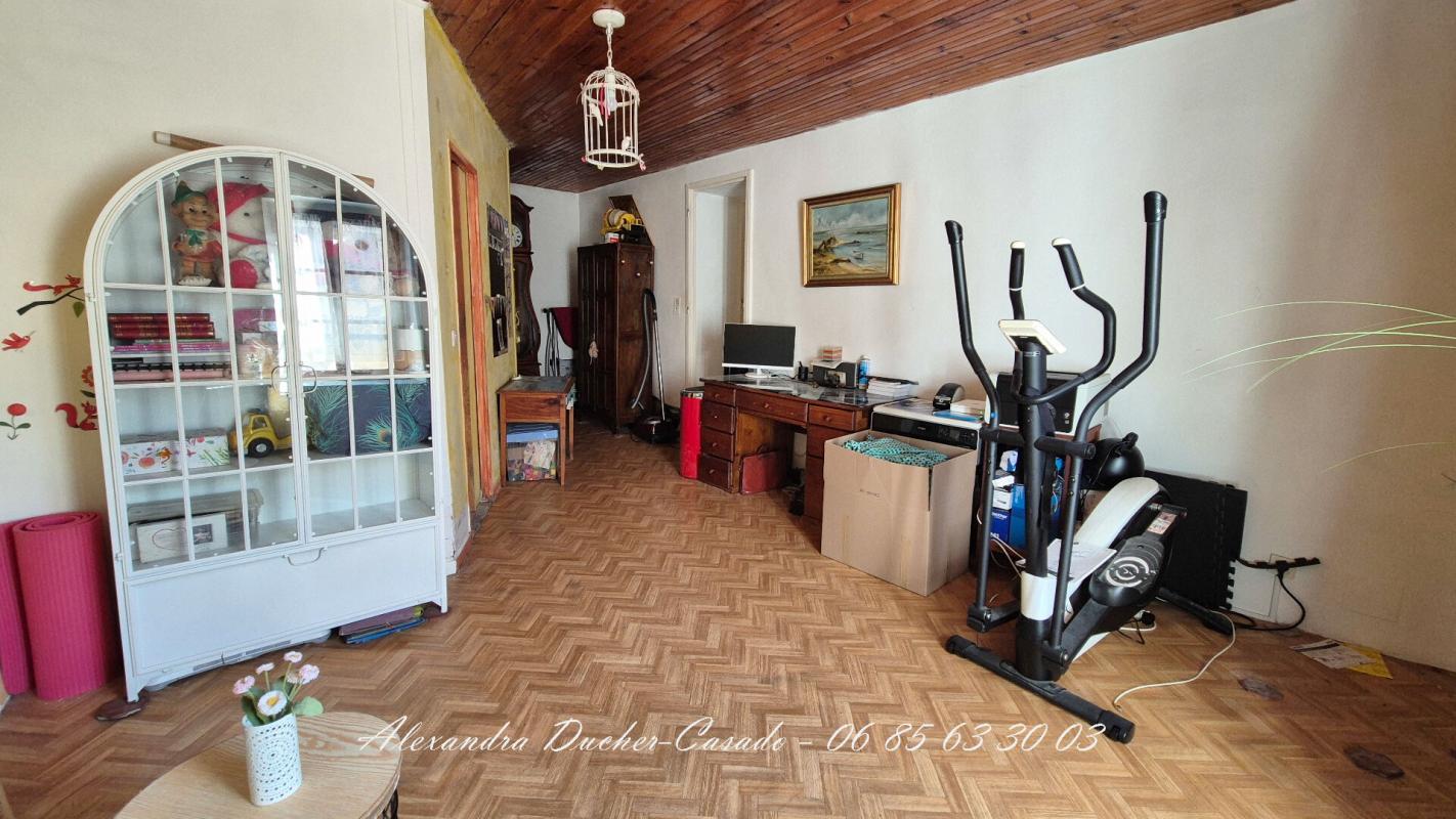 PEYRUIS Maison de village au coeur de Peyruis avec garage 10