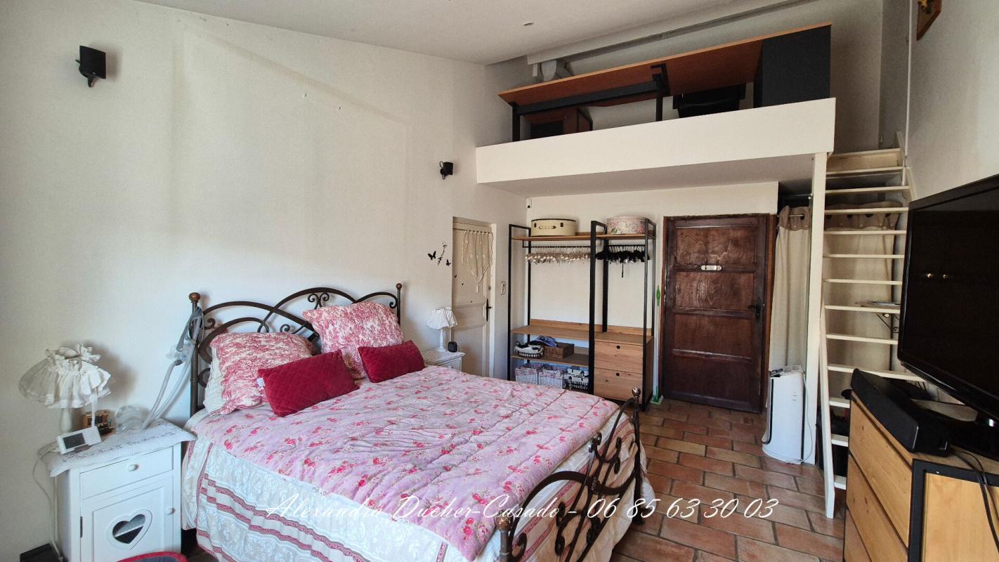 PEYRUIS Maison de village au coeur de Peyruis avec garage 8