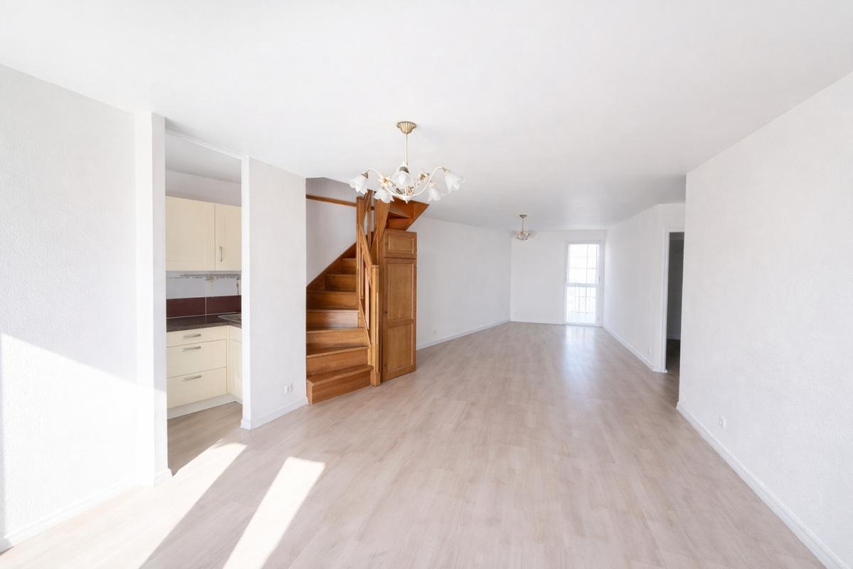 FREJUS Appartement  4 pièce(s) 110 m2 1