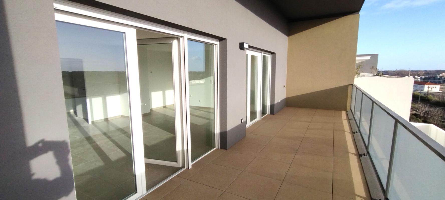 BEZIERS Prenez de la hauteur : vivez l'exclusivité d'un dernier étage avec terrasse Sud-Ouest, à deux pas du Polygone 6