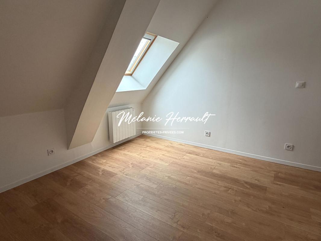 BOULOIRE Maison de bourg rénovée - 3 chambres à Bouloire (72440) 9