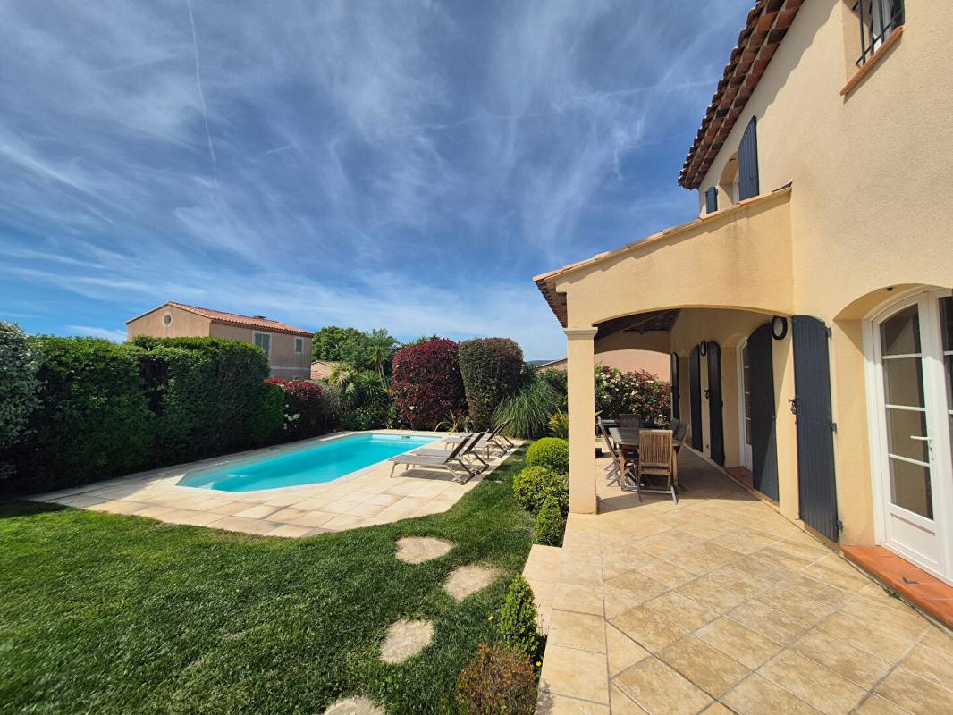 SAINT-CYR-SUR-MER Maison Saint Cyr Sur Mer 6 pièces 151.76 m2 3
