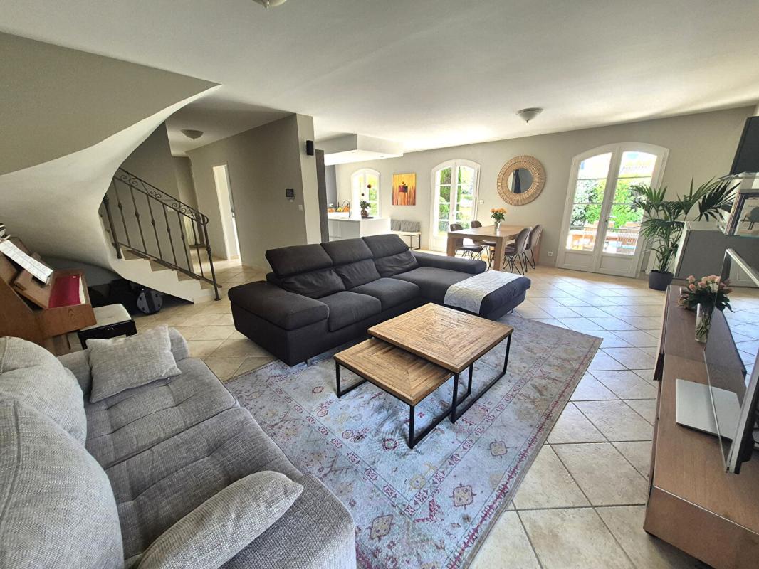 SAINT-CYR-SUR-MER Maison Saint Cyr Sur Mer 6 pièces 151.76 m2 5