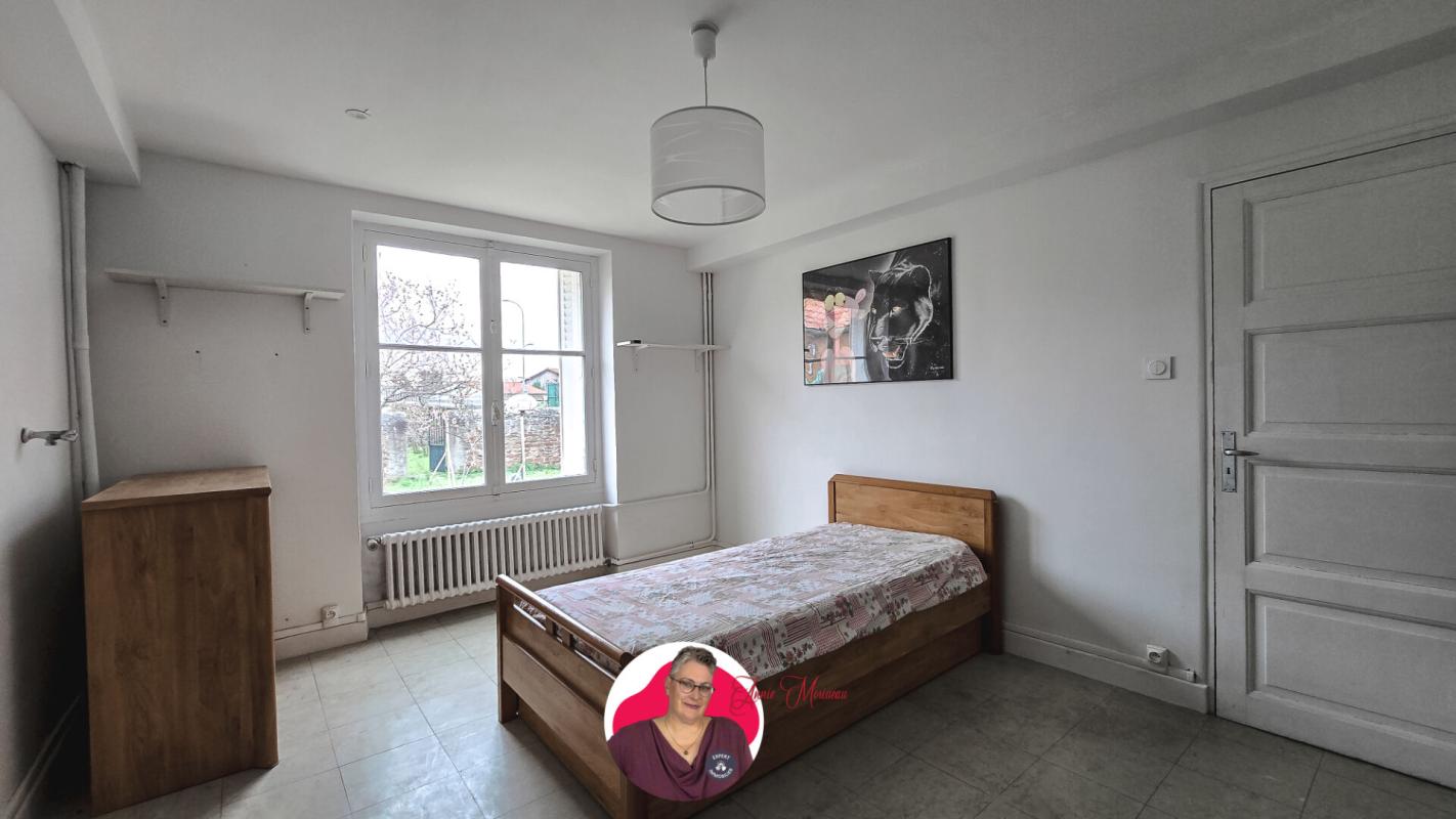 ISSOIRE Maison 150 m², 4 chambres, garage et jardin en centre ville, possible 2 appts 4