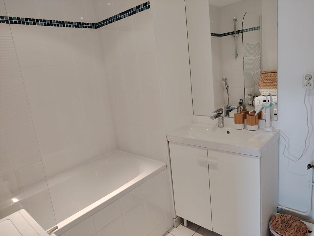 SAINT-ERBLON Appartement Saint Erblon 2 pièce(s) 35 m2 11