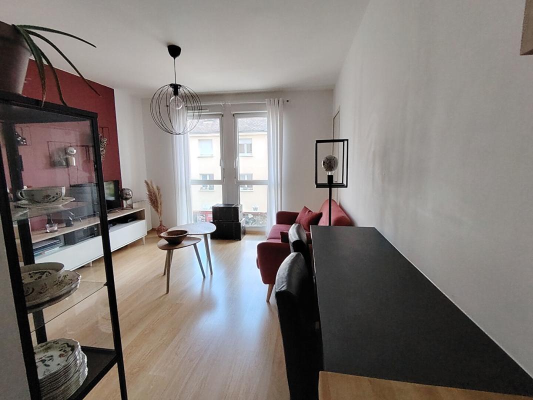 SAINT-ERBLON Appartement Saint Erblon 2 pièce(s) 35 m2 6