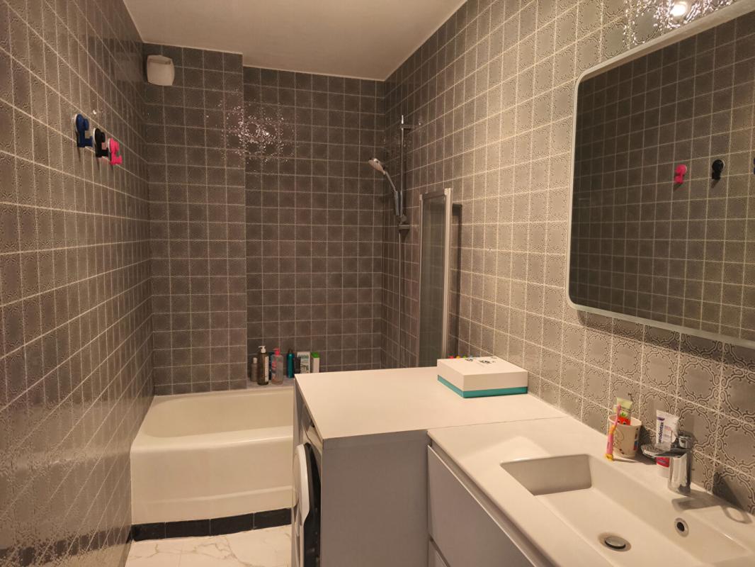 CLERMONT-FERRAND COUP DE COEUR - Appartement T3 lumineux avec balcon vue Puy de Dôme + garage - Secteur Lafayette 7