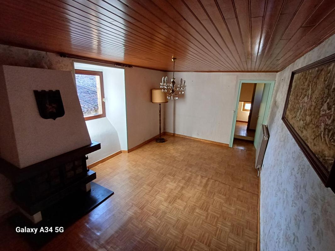 ALBON-D'ARDECHE Maison en pierres de 103m² 8