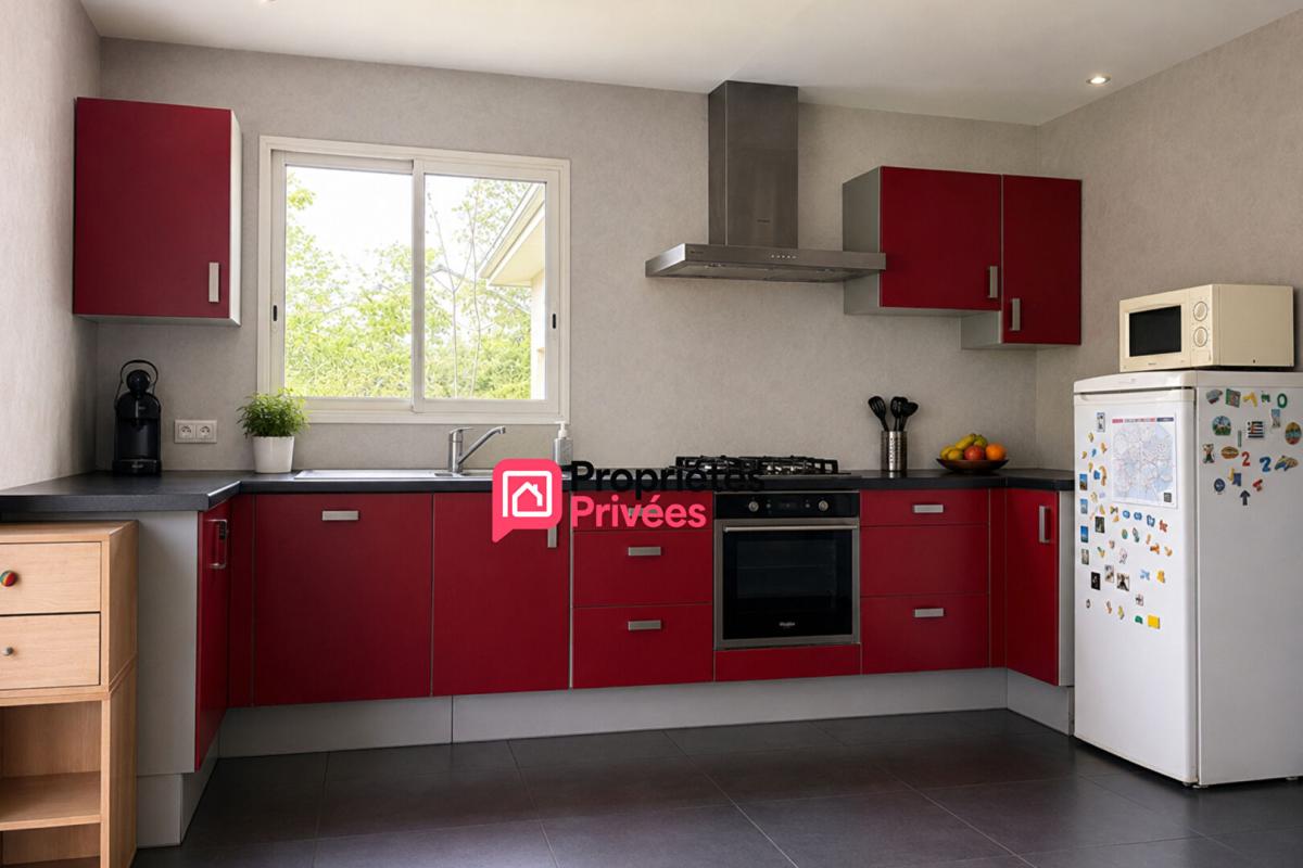 CHARBONNIERES-LES-VARENNES Coup de coeur maison T6 de plain-pied de 195m², terrain 1200m² PAUGNAT 63410 4