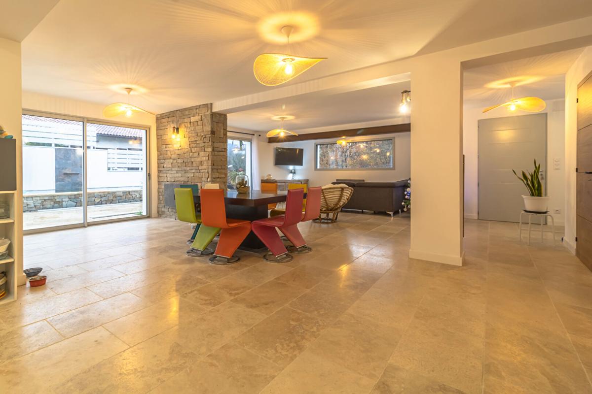 HENDAYE Maison Hendaye 7 pièce(s) 188 m2 6