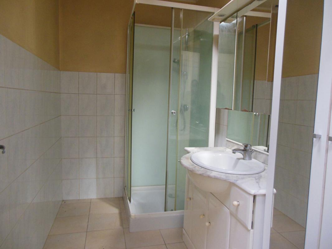 SAINT-SULPICE-DE-ROYAN Maison de village, centre-ville 2 min à pied dans un environnement calme 11