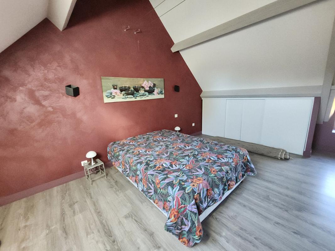 CHAMBOURG-SUR-INDRE Maison Chambourg Sur Indre 5 pièce(s) 196 m2 12