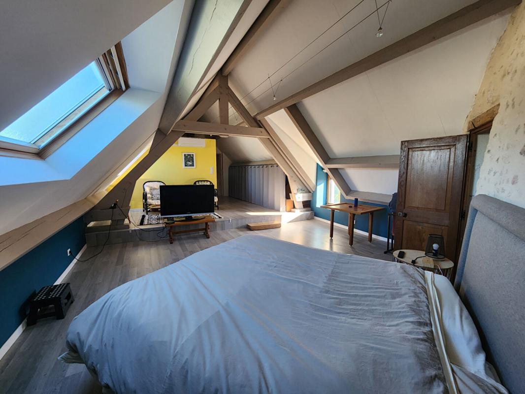 CHAMBOURG-SUR-INDRE Maison Chambourg Sur Indre 5 pièce(s) 196 m2 16