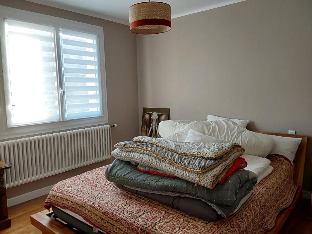 LE QUILLIO Maison Le Quillio 6 pièce(s) 85 m2 7