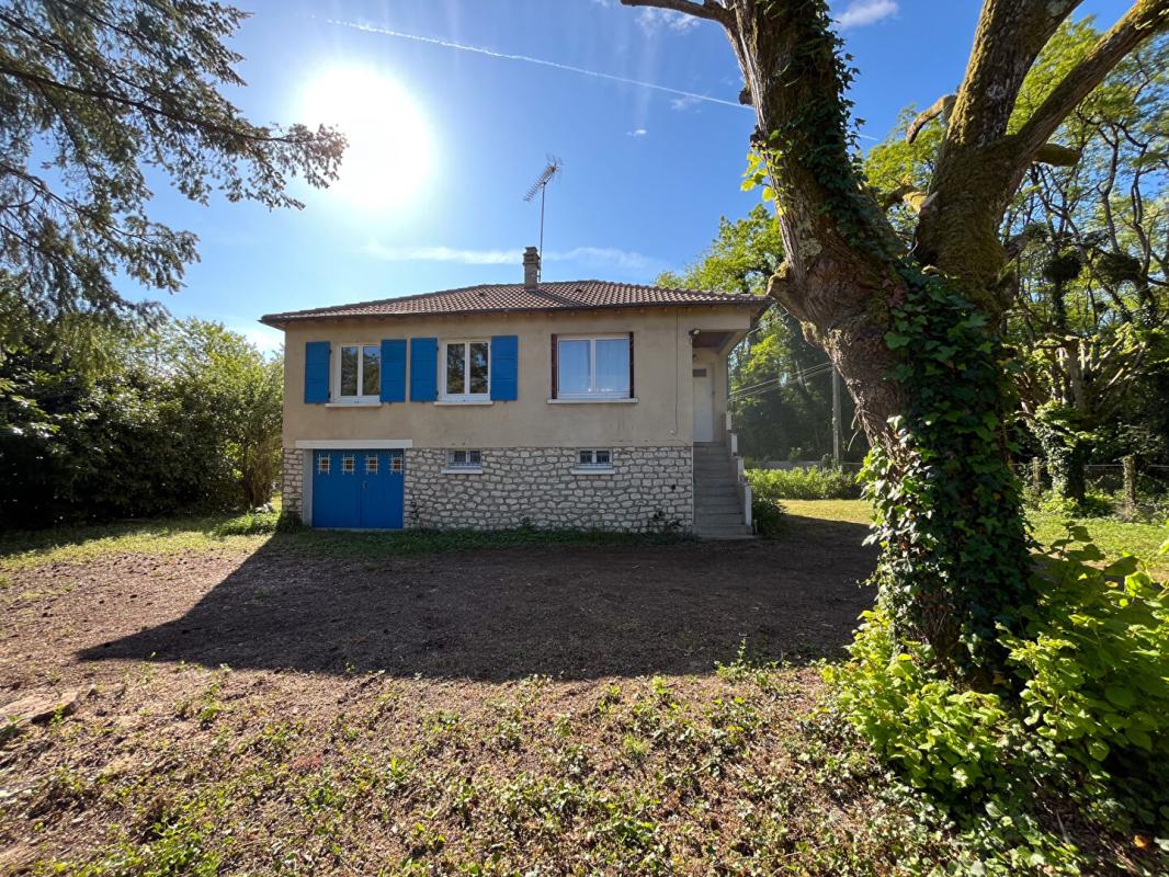 PRUNIERS-EN-SOLOGNE Maison Pruniers En Sologne 5 pièce(s) 15