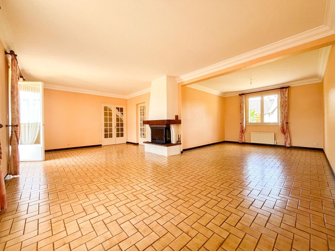 COURMEMIN Maison Courmemin 8 pièce(s) 173.06 m2 3