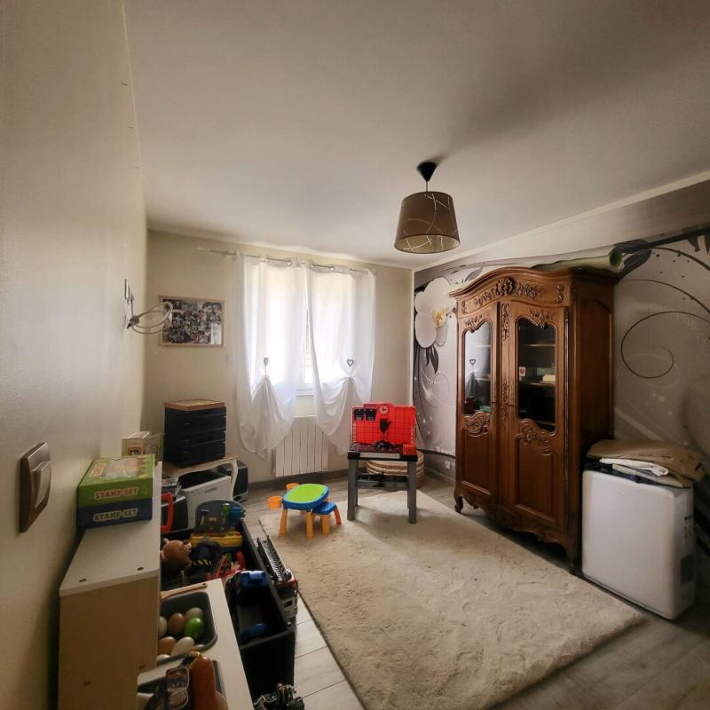 NONANCOURT Maison Nonancourt 3 pièce(s) 69m2 dépendances,  terrain de 766m². Prix HAI : 187 180 10