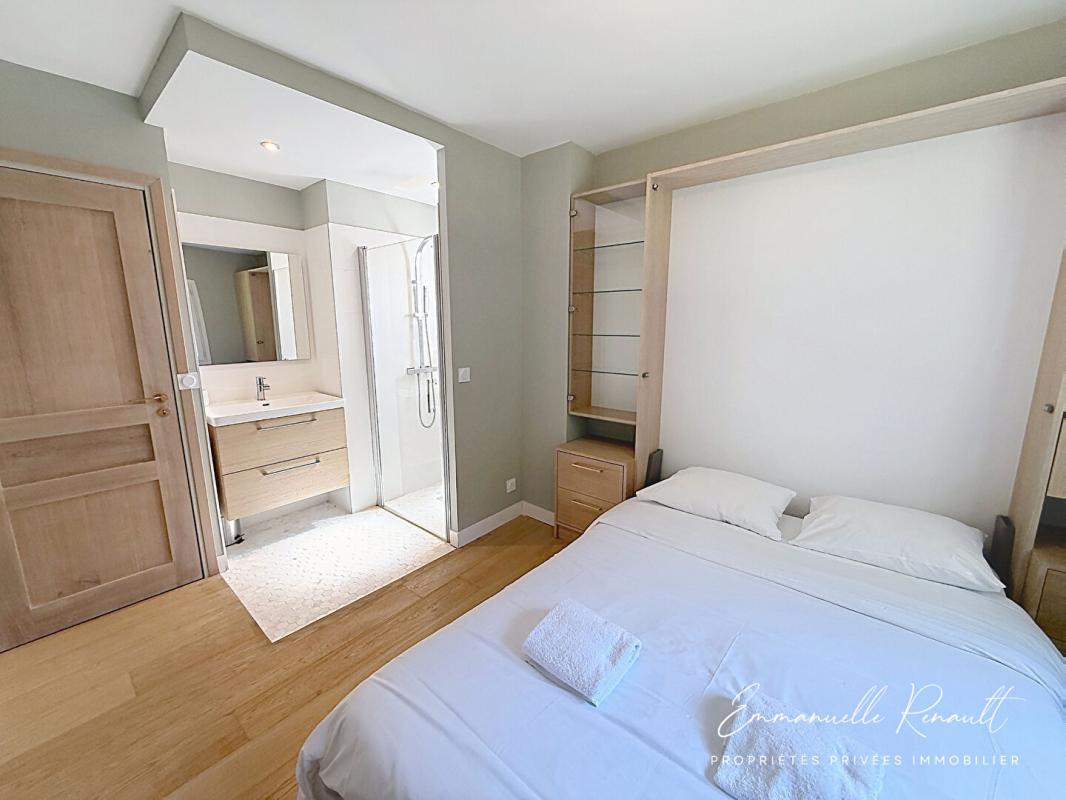 BADEN BADEN · Propriété d'exception avec vue panoramique · Piscine miroir et jacuzzi 14