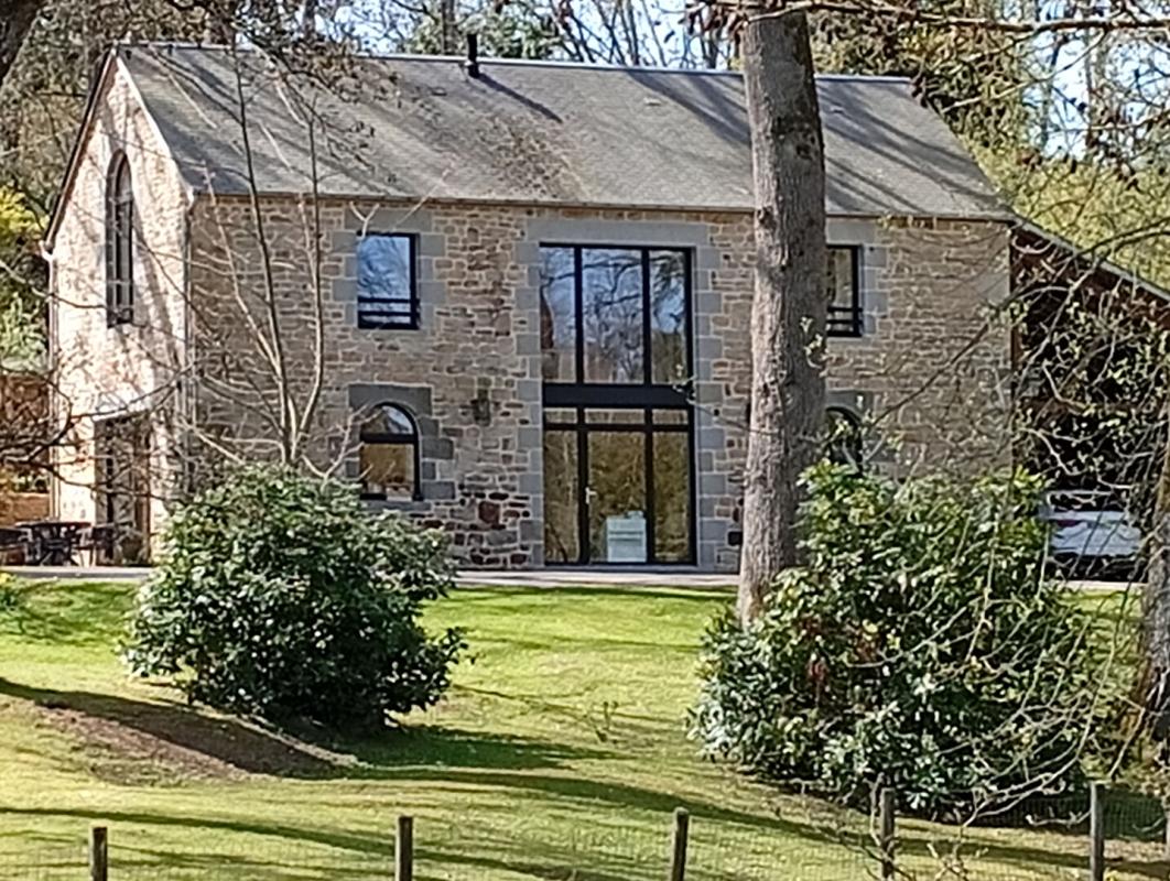CROUZILLES A VENDRE MAISON RENOVEE RARE / 37220 CROUZILLE / 127M²/ DPE  C / 4 CH / SPAS FERMER 9