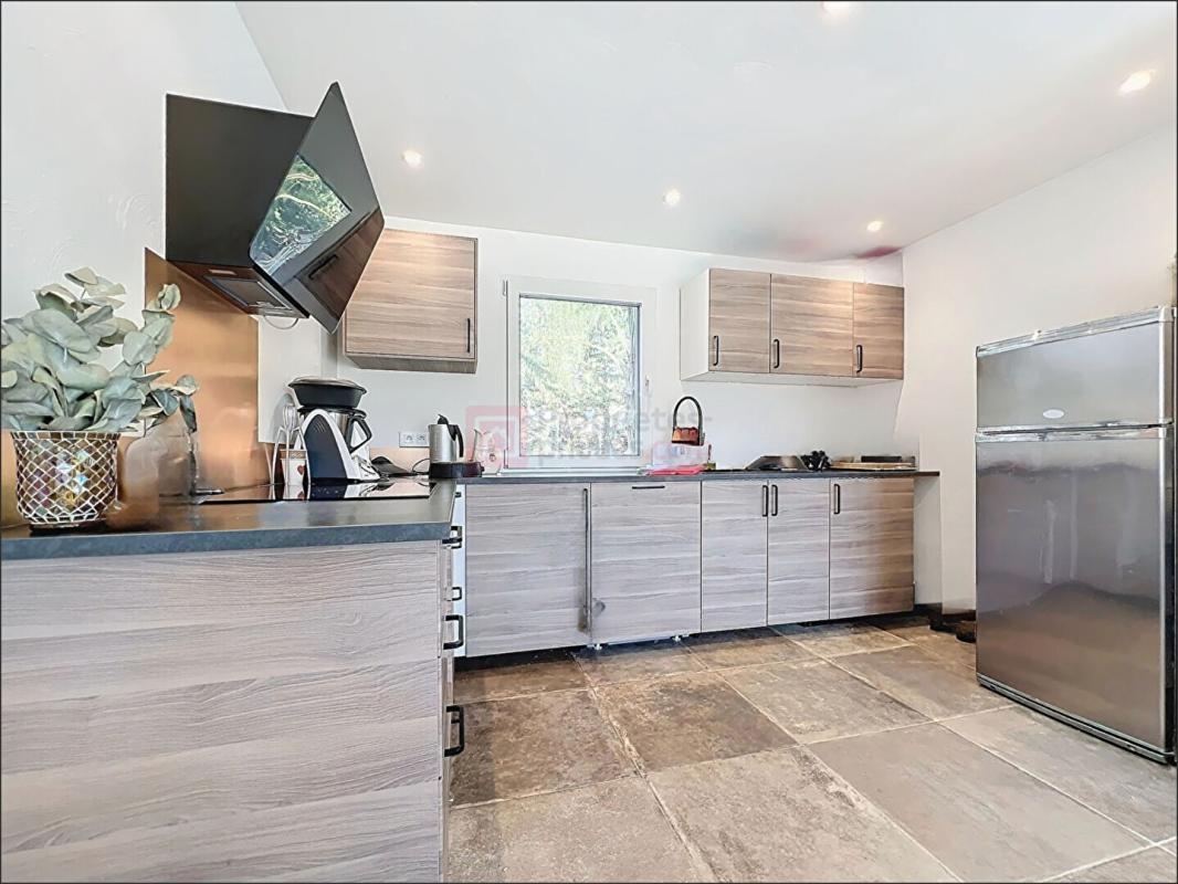 AURIBEAU-SUR-SIAGNE Maison mitoyenne Auribeau Sur Siagne 5 pièces 112 m2 1