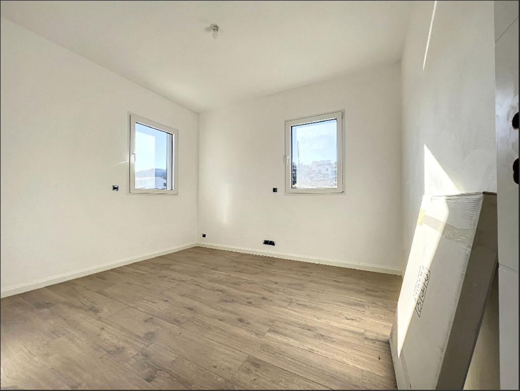 AURIBEAU-SUR-SIAGNE Maison mitoyenne Auribeau Sur Siagne 5 pièces 112 m2 10