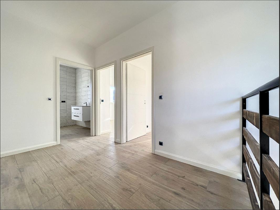 AURIBEAU-SUR-SIAGNE Maison mitoyenne Auribeau Sur Siagne 5 pièces 112 m2 5