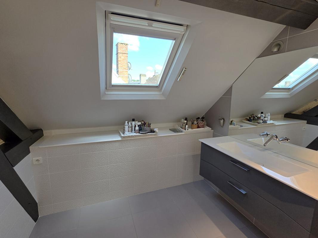 NOGENT-LE-ROTROU Immeuble coeur de ville Nogent Le Rotrou 340 m2 16