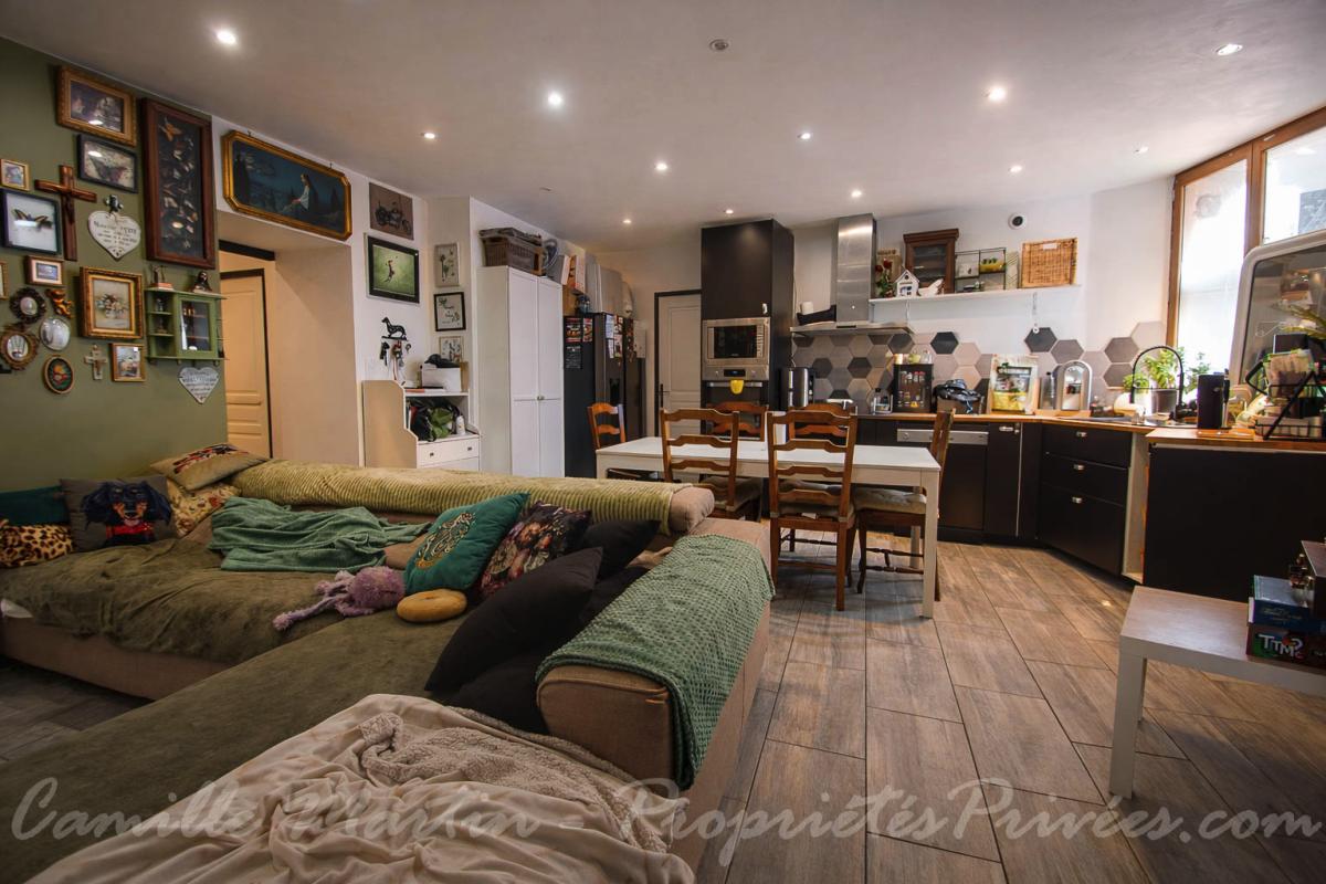 ROQUEBRUNE-SUR-ARGENS Investissement locatif clé en main - Rentabilité immédiate de 4,83 % net - Roquebrune Sur Argens 3 pièce(s) 89.04 m2 1