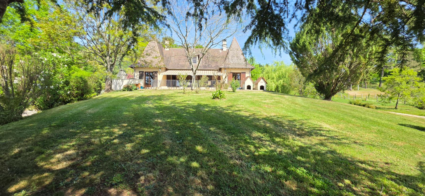 SAINT-LAURENT-DES-HOMMES Maison  avec sous sol et parc 12