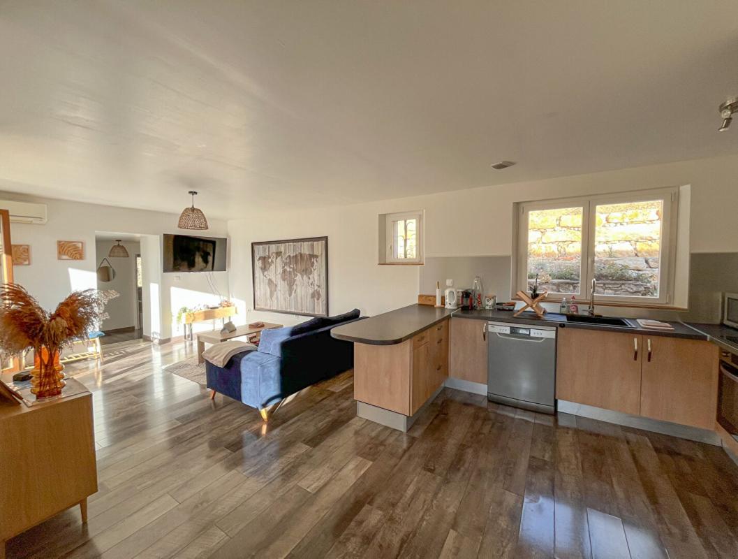 FIGANIERES VILLA INDIVIDUELLE AVEC APPART T3 INDEPENDANT 14