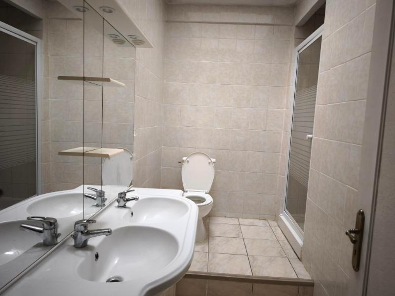 MAZAMET MAISON  AVEC 2 APPARTEMENTS - 2 GARAGES - JARDIN -MAZAMET 12