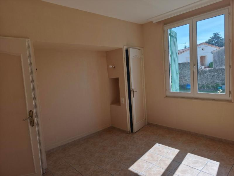 MAZAMET MAISON  AVEC 2 APPARTEMENTS - 2 GARAGES - JARDIN -MAZAMET 13